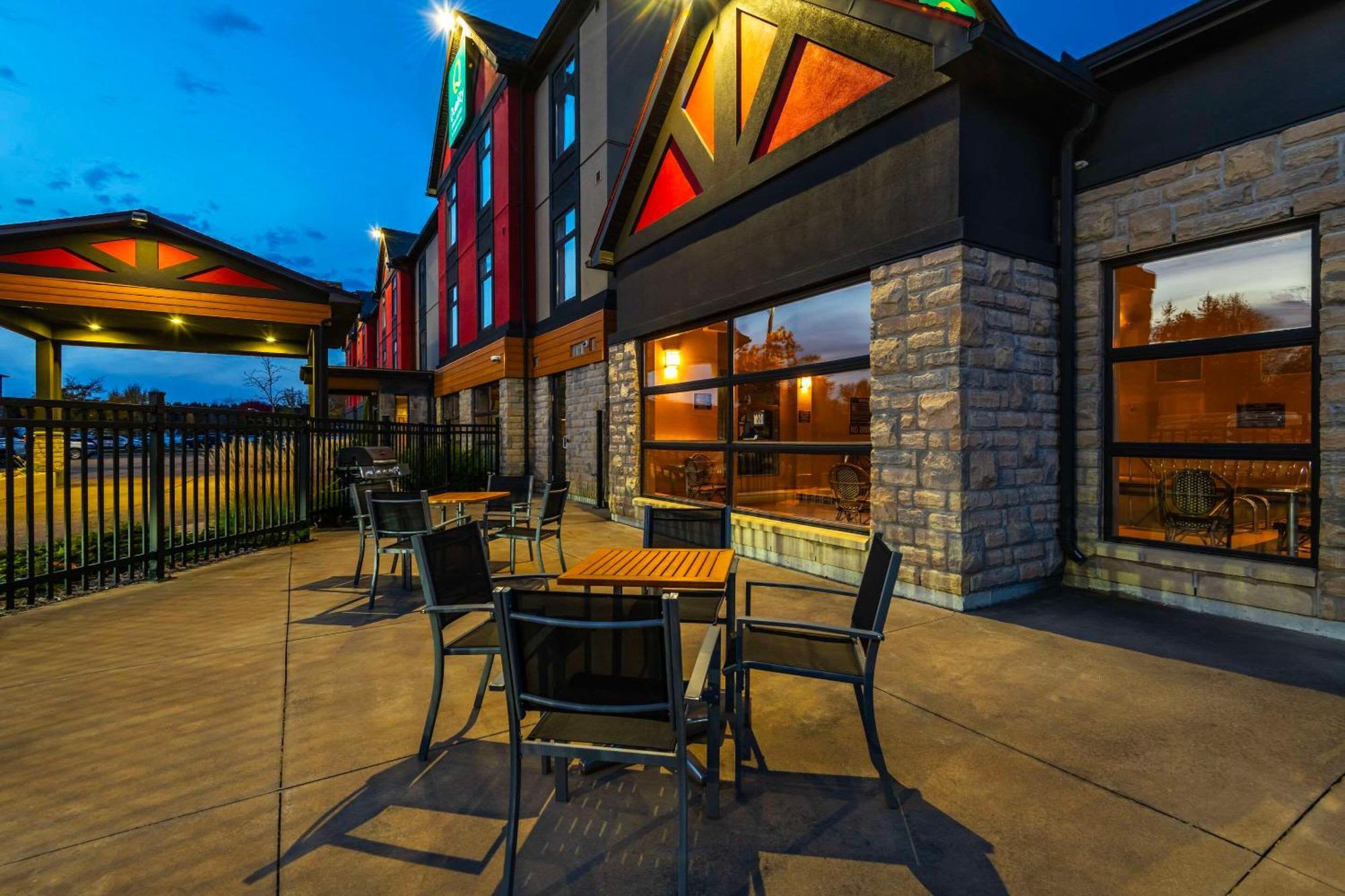 Quality & 3* Petawawa