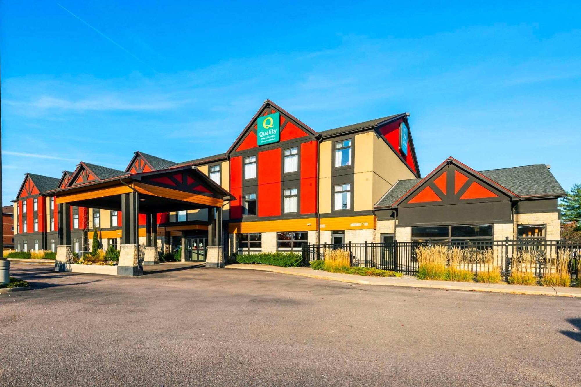 Hotel Quality & Petawawa